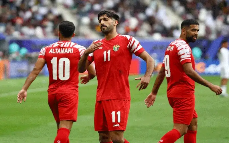 يزن النعيمات بالتشكيلة المثالية لدور ثمن