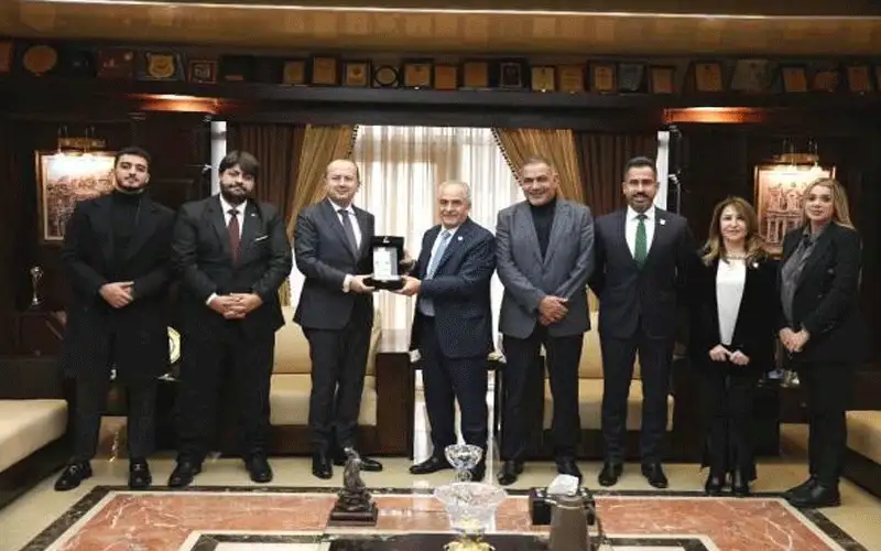 بحث فرص التعاون في المجال التعليمي