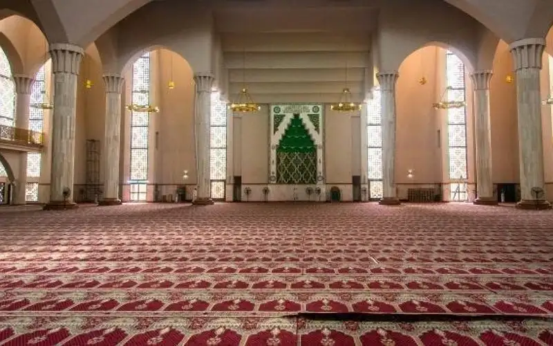 وزير الأوقاف يوجه بفتح المساجد للإيواء