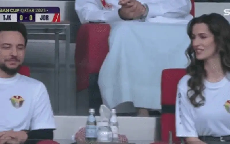 ولي العهد والأميرة رجوة يساندان النشامى