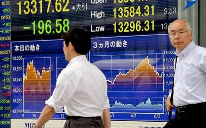 أسهم آسيا ترتفع بعد انتعاش عمالقة