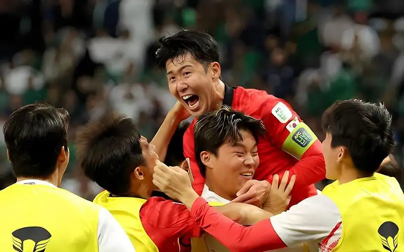 كوريا الجنوبية تهزم أستراليا وتضرب موعدا