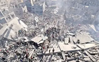 الاحتلال ينسف مربعا سكنيا بخان يونس