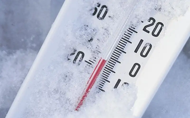 الأزرق تسجل أقل درجة حرارة خلال