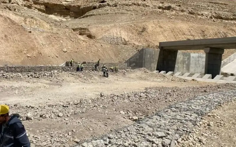 أعمال إنشائية في سد زرقاء ماعين