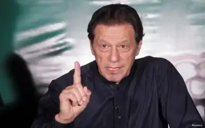 الحكم على عمران خان وزوجته بالسجن
