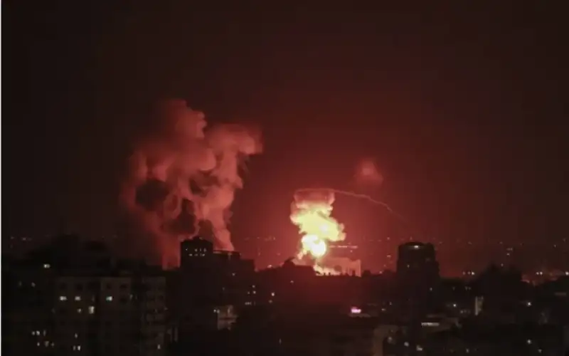 قصف إسرائيلي مكثف على خان يونس