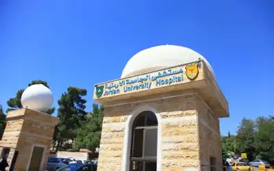 مستشفى الجامعة الأردنية يشرع باستقبال حالات