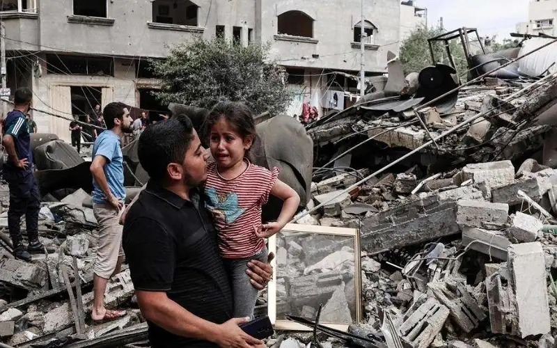 أكاديمي أمريكي: الاحتلال يتلذذ بجرائمه في