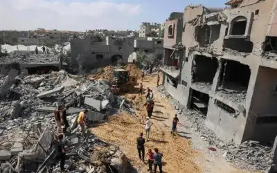 قصف متواصل على غزة يرفع حصيلة