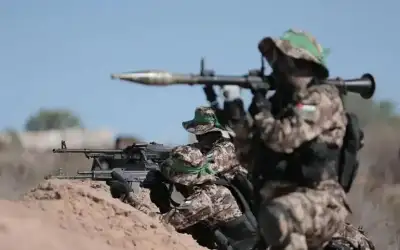 القسام تستهدف قوة إسرائيلية تحصنت بمنزل
