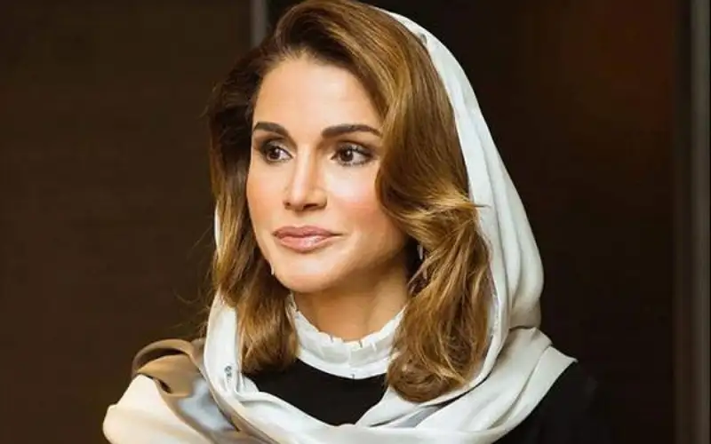 الملكة: حبيبنا يا محمد حينما ضاقت