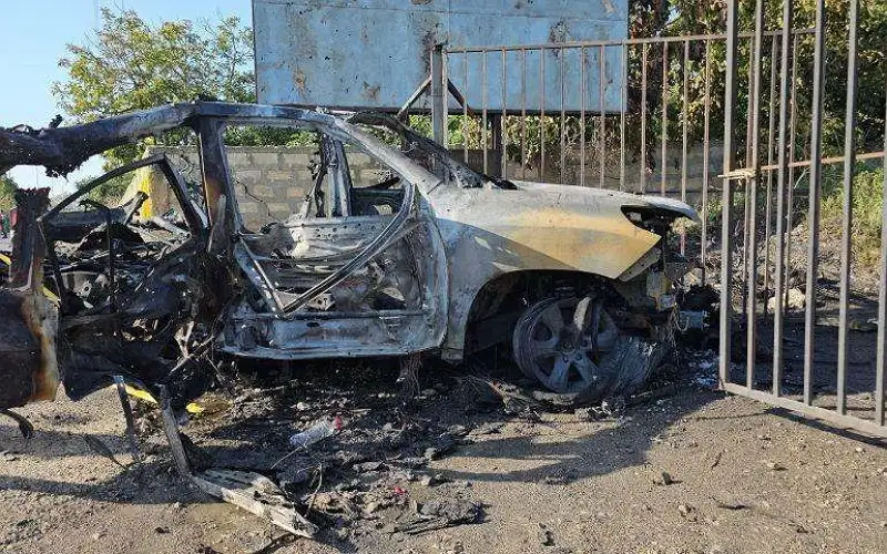 شهيدان بغارة إسرائيلية على سيارة شرطة