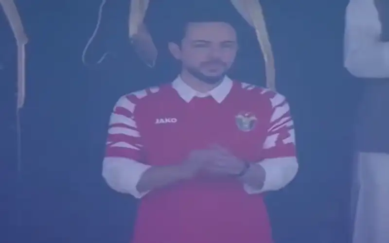 الملكة رانيا وولي العهد وعدد من