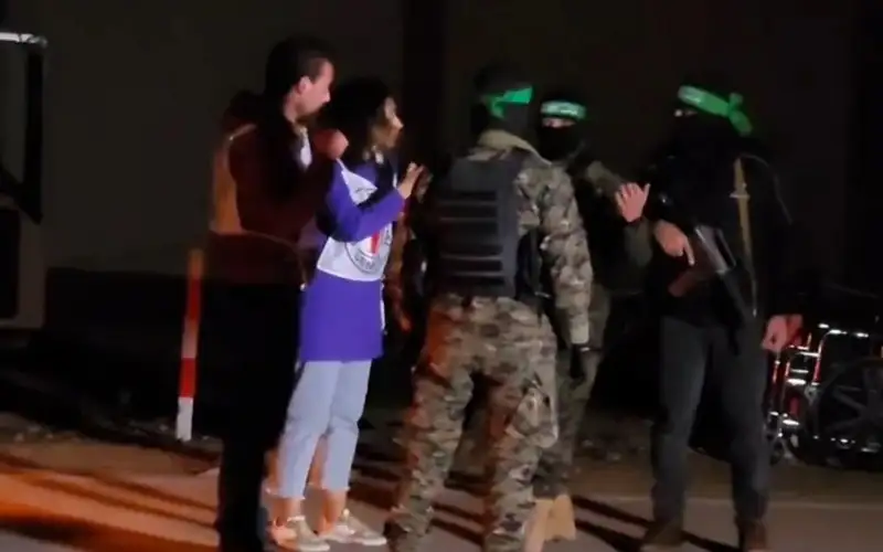 مصدر بحماس: نحن على اتصال مع