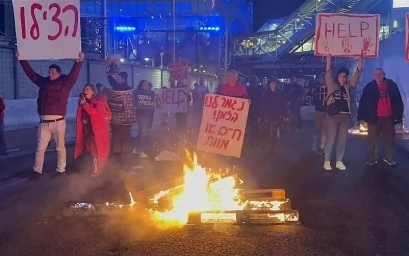 أهالي الأسرى يتهمون نتانياهو بـ (