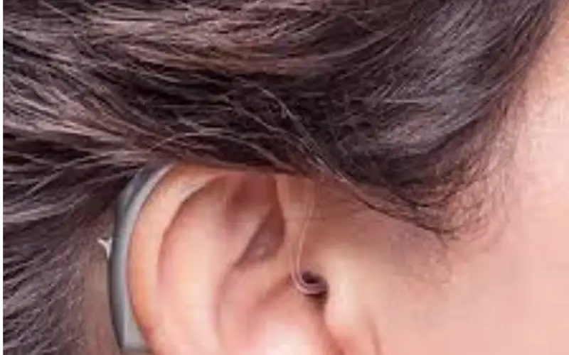 ” سماعة أذن ” تتسبب بدخول