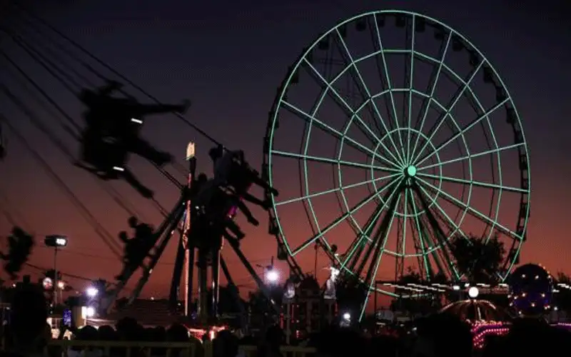 18 إصابة بسقوط لعبة بمدينة ملاهي