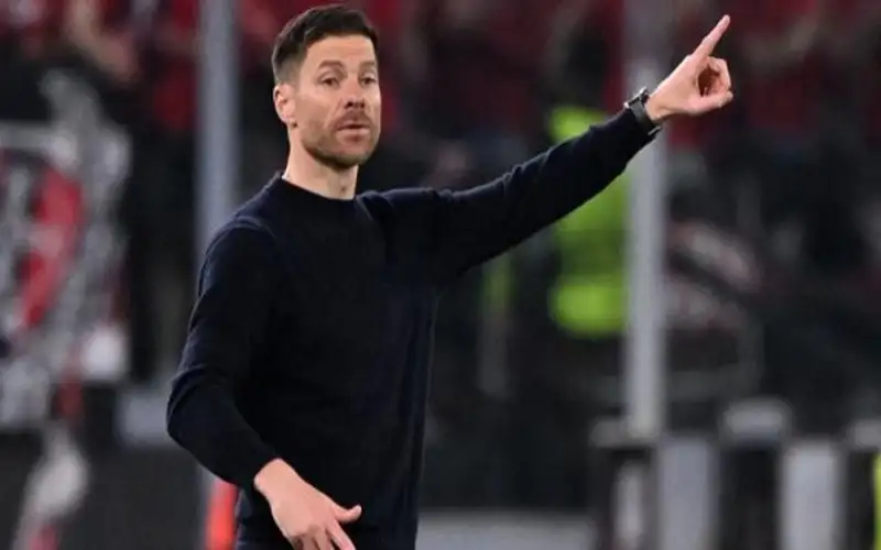 ليفربول يسبق برشلونة بخطوة نحو المدرب