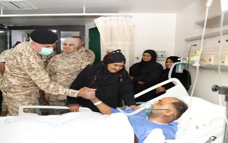 الحنيطي يعود مصاب حرس حدود المنطقة