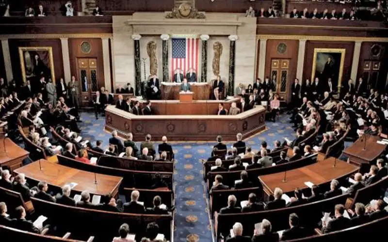 الشيوخ الأميركي يتبنى مساعدة بـ 60