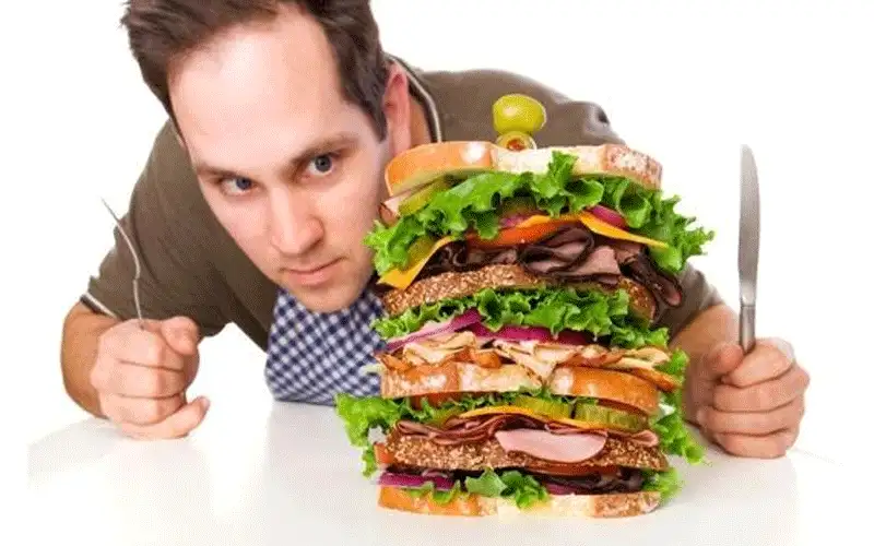 لـماذا نفرط في تناول الطعام أحيانا؟