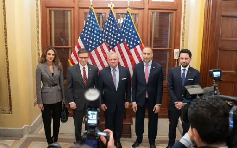 الملك يؤكد رفض الأردن التام لتهجير