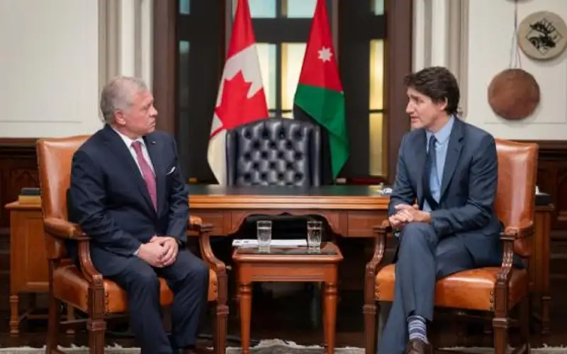 الملك يؤكد ضرورة حل الصراع الفلسطيني