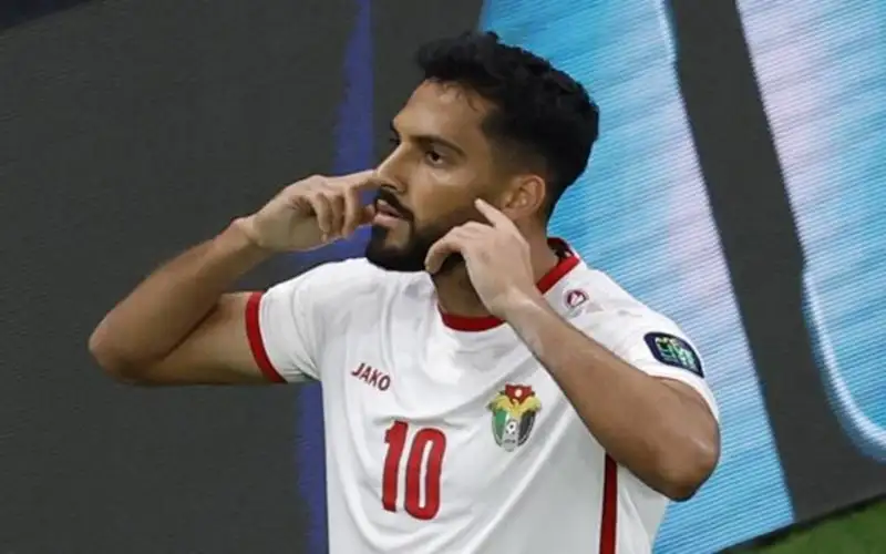 التعمري محذرا منتحلي اسمه على التواصل