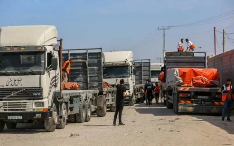 دخول 190 شاحنة للقطاع عبركرم أبو