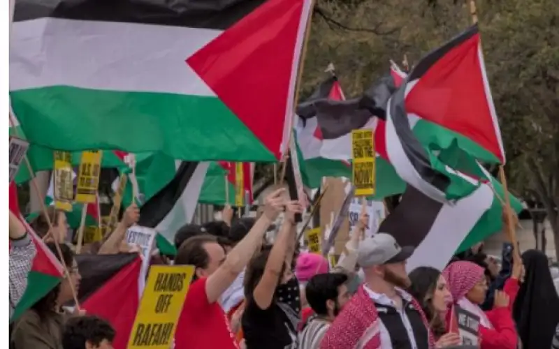 تظاهرات في مدن أوروبية تطالب بوقف