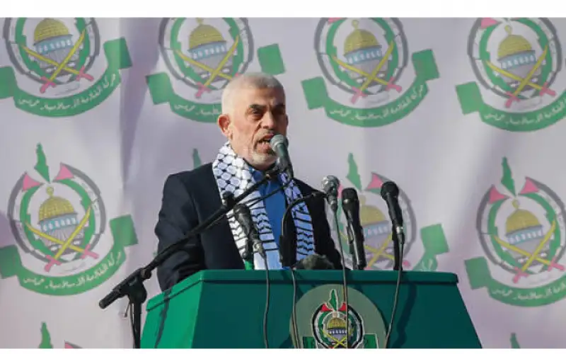 غالانت يزعم ان قيادة حماس بالخارج