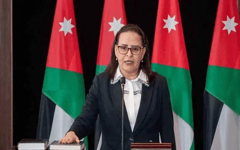 وزيرة العمل: عمال الأردن يحظون باهتمام