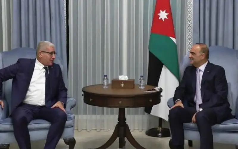 الخصاونة يستقبل رئيس المجلس الشعبي الوطني