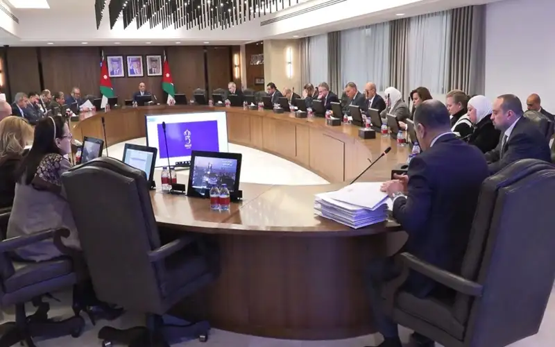 الحكومة توافق على الأسباب الموجبة لـ”التأمين