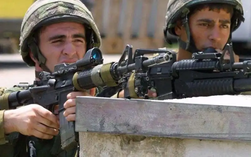 القبض على جنديين إسرائيليين حاولا بيع