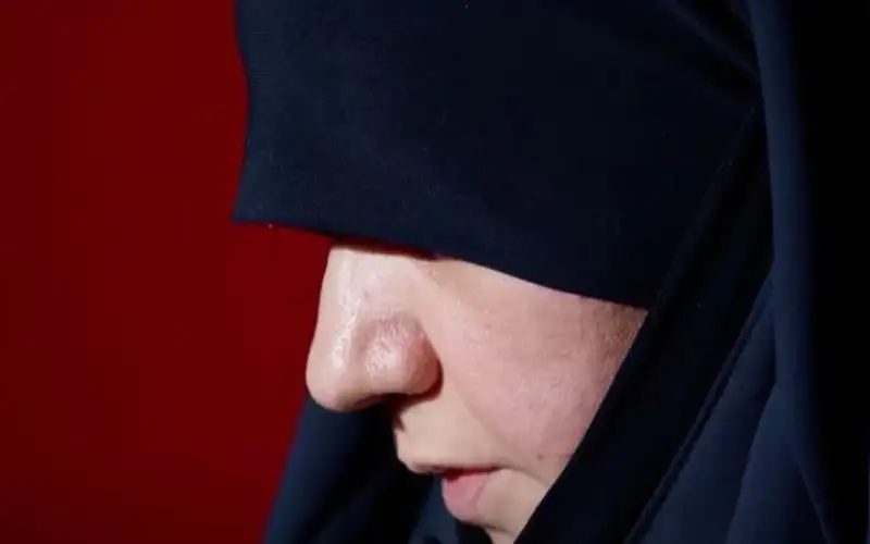 زوجة البغدادي: زوجي لم يكن شجاعا