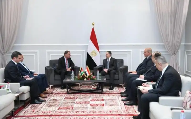 مصر تنضم إلى الأردن وسوريا والعراق