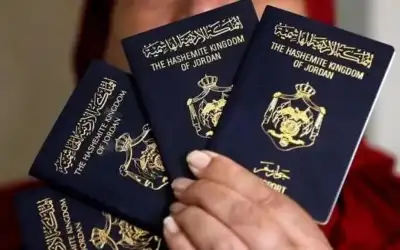 ترجيح إصدار أول جواز سفر إلكتروني