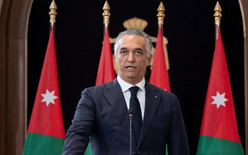 وزير السياحة: الأردن لم يغلق أجواءه