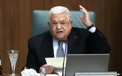 الرئيس الفلسطيني يبحث سبل مواصلة دعم