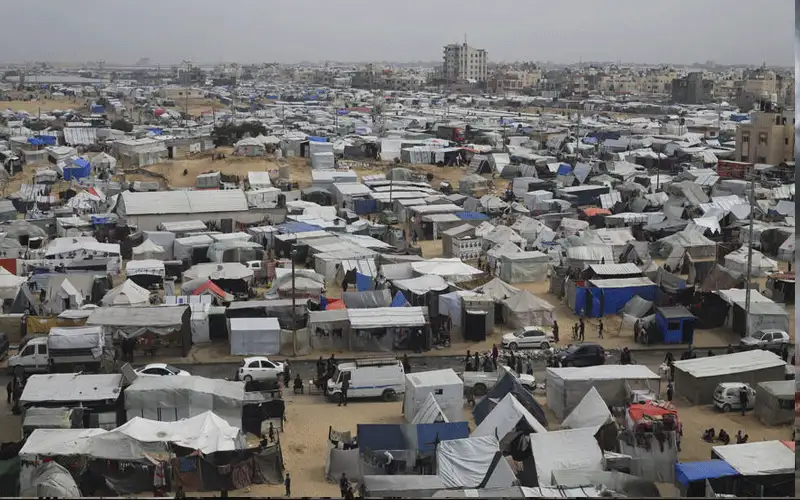 قطر وفرنسا تتعهدان بتقديم 200 مليون