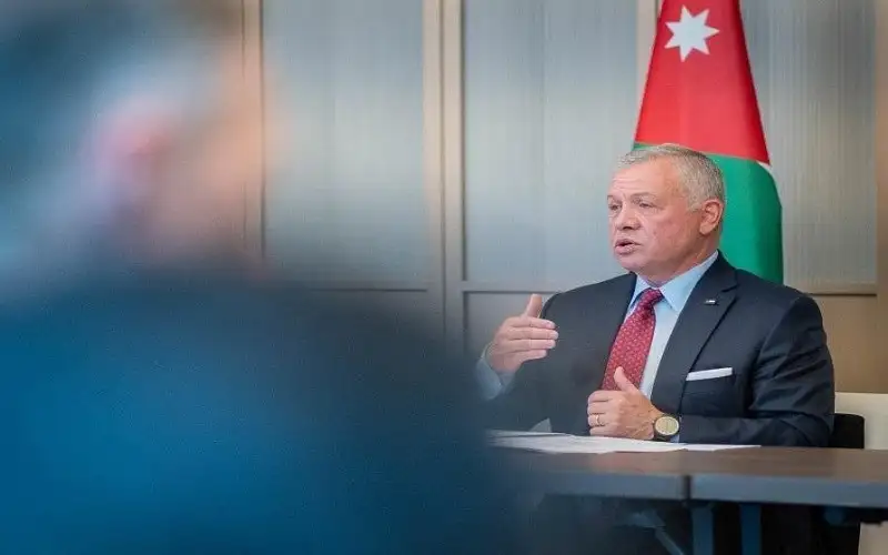 الملك يصل معان للقاء وجهاء وممثلين