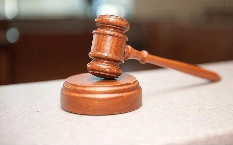 الحجز على أموال عائلة أردنية وإلزامهم