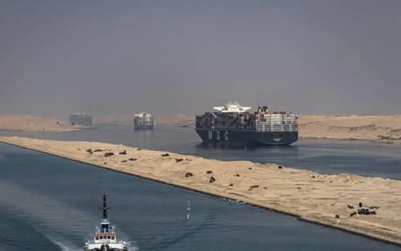 أول تعليق إسرائيلي على ازدواج قناة