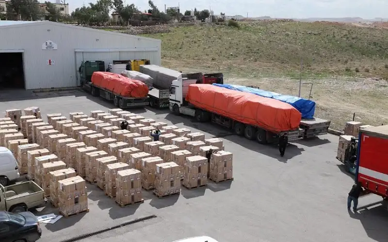 الأردن يسير قافلة مساعدات برية إلى