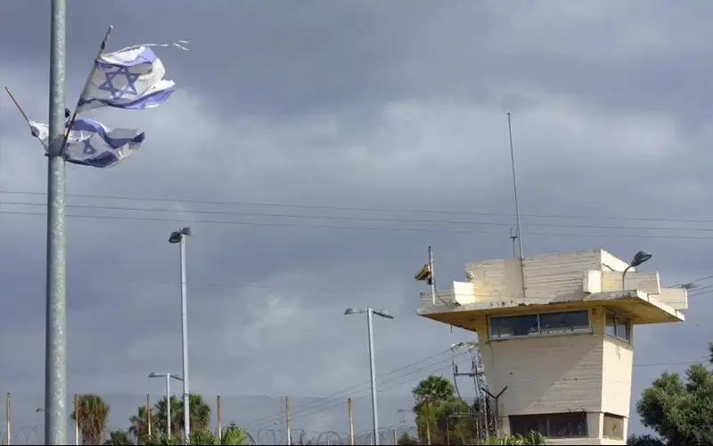 الاحتلال يعتقل 25 فلسطينيا بالضفة