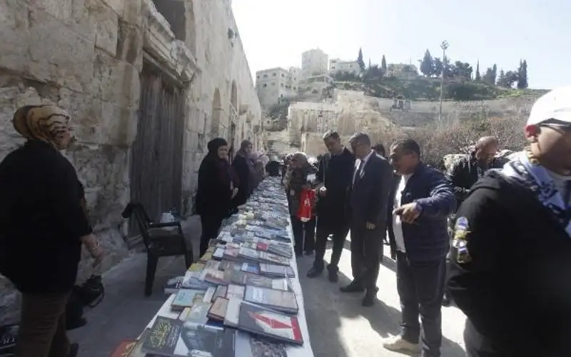 الأمانة تقدم 10 آلاف كتاب مجانا