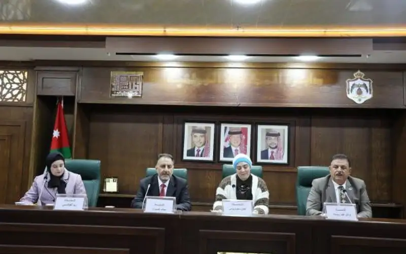 حفل اشهار ديوان ما يفوق الواقع