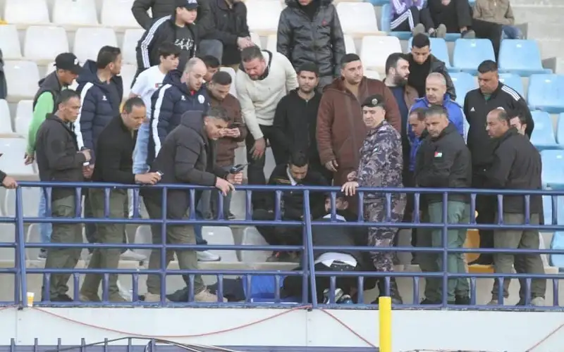 انهاء مباراة الرمثا والحسين بعد وفاة